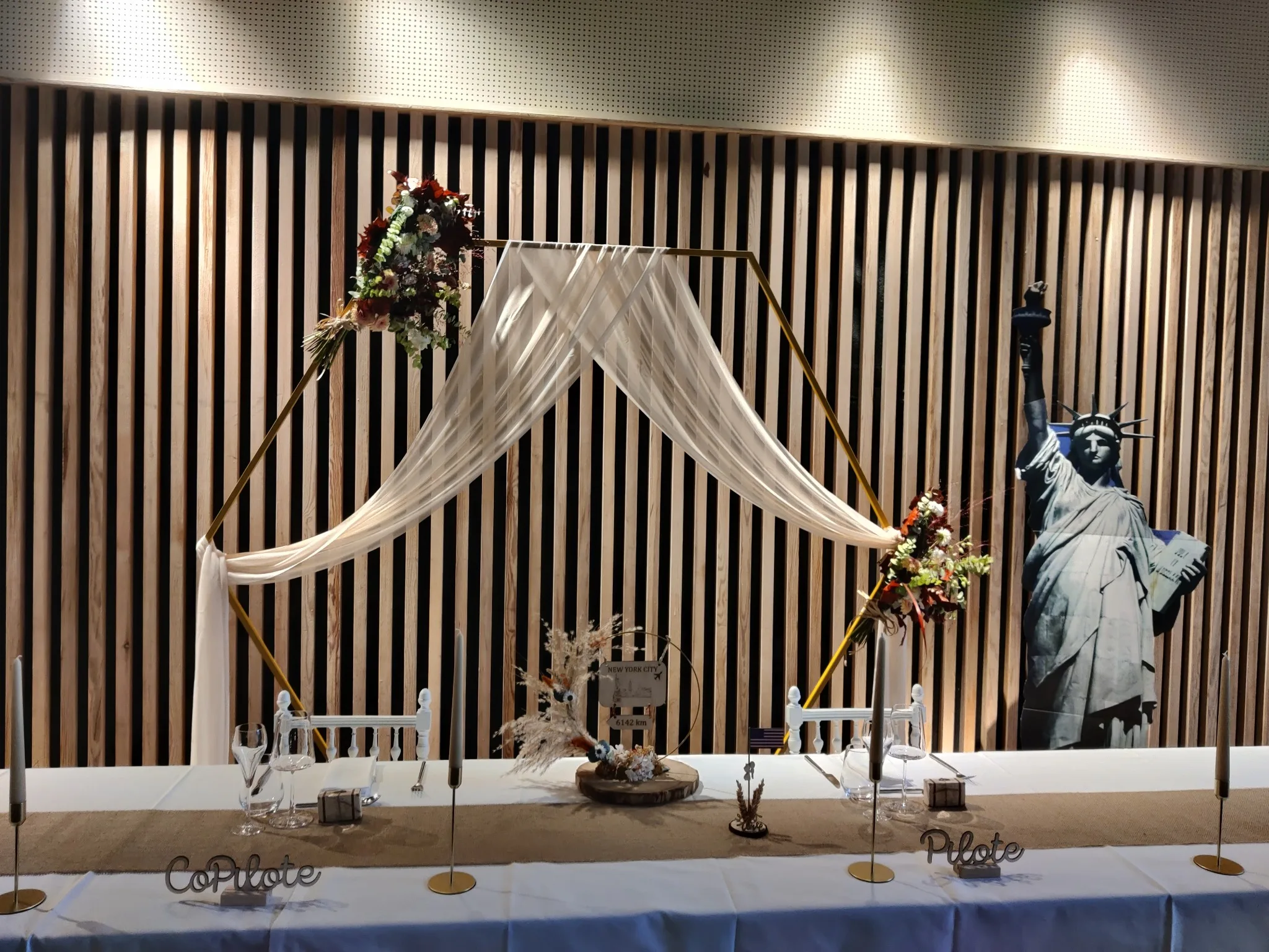 Arche hexagonale mariage